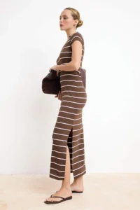 TRENDYOLMİLLA Brown Striped bodycon V-neck Moon Arm Short Sleeve Maxi Soft Knitting Dress - Image 3