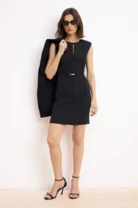 TRENDYOLMİLLA Black Arched Sleeveless Short / Mini Flexible Weaving Dress - Image 2