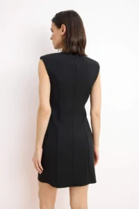 TRENDYOLMİLLA Black Arched Sleeveless Short / Mini Flexible Weaving Dress - Image 4