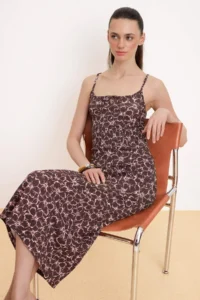 TRENDYOLMİLLA Black Floral A-Kesim/Life Form Keyhole Collar Sleeveless textured Knitting Dress - Image 2