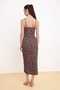 TRENDYOLMİLLA Black Floral A-Kesim/Life Form Keyhole Collar Sleeveless textured Knitting Dress - Image 4