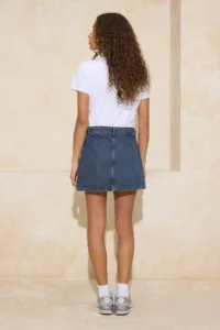 TRENDYOLMiLLA Mavi Button Detailed Mini 100% Cotton Denim Skirt - Image 4