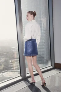 TRENDYOLMiLLA Limited Edition Blue Button Detailed Less Flexible Mini Denim Skirt - Image 4