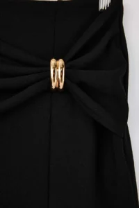 TRENDYOLMİLLA Black Pen Accessory Detailed Regular Waist Midi Scuba Crepe Knitting Skirt - Image 6