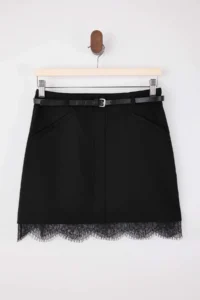 TRENDYOLMiLLA Black Arched Etekucu Lace Detailed A-line/Life Material Mini Skirt - Image 5