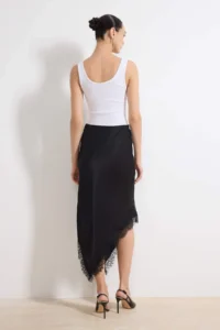 TRENDYOLMiLLA Black Asymmetric Kesim Lace Detailed Weaving Satin Midi Skirt - Image 4