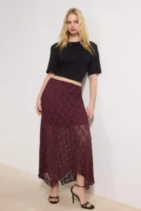TRENDYOLMİLLA Plum Floral A-Kesim/Life Form Elastic Waist Regular Waist Maxi Lace Knitting Skirt - Image 2