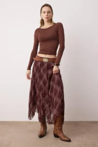 TRENDYOLMiLLA Brown Checkered Asymmetric Lined Siphon Wrinkled Weaving Asymmetric LONG Skirt - Image 2