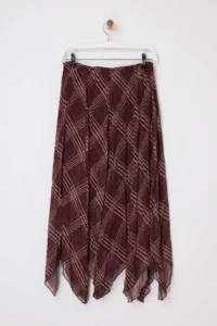 TRENDYOLMiLLA Brown Checkered Asymmetric Lined Siphon Wrinkled Weaving Asymmetric LONG Skirt - Image 5