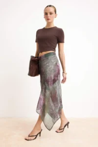 TRENDYOLMiLLA Green Ethnic Patterned Siphon Lined Asymmetric Midi Skirt - Image 2