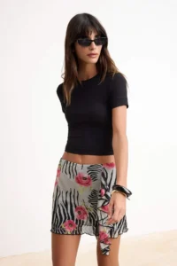 TRENDYOLMİLLA Multicolored Printed Pen Ruffle Detailed Regular Waist Tulle Flexible Knitting Skirt