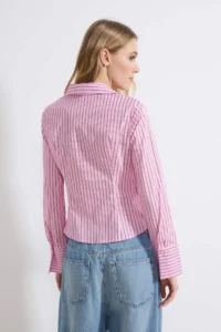 TRENDYOLMİLLA Pink Striped Hafif Bele Oturan Shirt - Image 4
