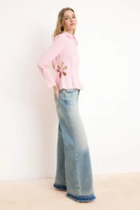 TRENDYOLMİLLA Pink Flower Embroidery Detailed Poplin Shirt - Image 2