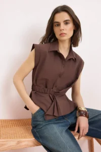 TRENDYOLMİLLA Brown Asymmetric Closure Fitted Shirt - Image 2