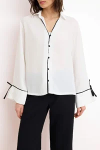 TRENDYOLMİLLA White Black Contrast Piping Detailed Shirt - Image 3