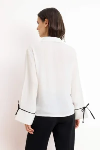 TRENDYOLMİLLA White Black Contrast Piping Detailed Shirt - Image 4
