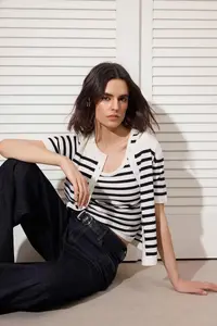 TRENDYOLMİLLA Ecru Striped Crew Neck 2 Sets Blouse-Cardigan Knitwear Cardigan - Image 2