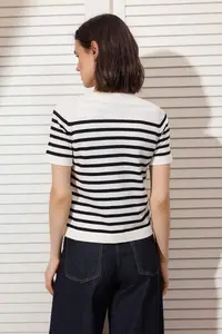 TRENDYOLMİLLA Ecru Striped Crew Neck 2 Sets Blouse-Cardigan Knitwear Cardigan - Image 4