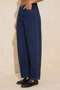 TRENDYOLMİLLA Mavi Draped Accessory Detailed Regular Waist 100% Cotton barrel jeans - Image 4