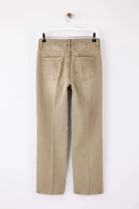 TRENDYOLMİLLA Limited Edition Beige Traced Regular Waist Plain Cut Jeans Pants - Image 5