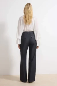 TRENDYOLMİLLA Dark Blue Stitching Detailed High Waist Extra Flexible Wide Leg jeans - Image 4