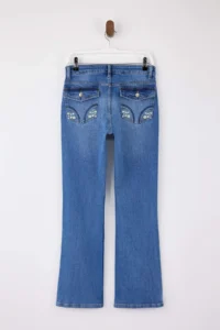 TRENDYOLMİLLA Mavi Low Waist Pockets Embroidery Detailed Middle Flexible Flare flared leg jeans - Image 6