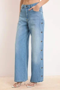 TRENDYOLMİLLA Mavi Draped Button Detailed 100% Cotton High Waist Wide Leg jeans - Image 3