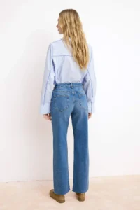 TRENDYOLMİLLA Mavi Cut Hem High Waist Less Flexible Straight Plain Cut jeans - Image 4