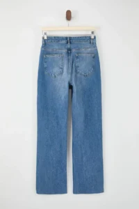 TRENDYOLMİLLA Mavi Cut Hem High Waist Less Flexible Straight Plain Cut jeans - Image 6