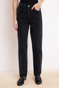 TRENDYOLMİLLA Black Regular Waist 100% Cotton Straight Plain Kesim jeans - Image 3