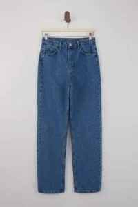 TRENDYOLMİLLA Mavi Regular Waist 100% Cotton Straight Plain Kesim jeans - Image 5