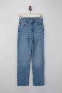 TRENDYOLMİLLA Mavi High Waist Less Flexible Straight Plain Cut jeans - Image 5