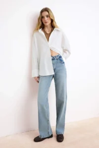 TRENDYOLMİLLA Mavi High Waist Straight Less Flexible Plain Cut jeans