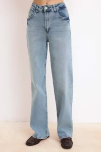 TRENDYOLMİLLA Mavi High Waist Straight Less Flexible Plain Cut jeans - Image 3