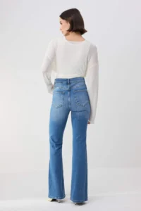 TRENDYOLMİLLA TRENDYOLMiLLA Wardrope Essentials Blue Flowy High Waist Middle Flexible Flare jeans - Image 4