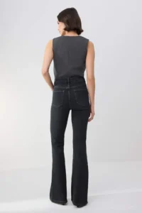 TRENDYOLMİLLA TRENDYOLMiLLA Wardrope Essentials Black Draped High Waist Middle Flexible Flare jeans - Image 4