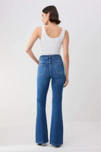TRENDYOLMİLLA TRENDYOLMiLLA Wardrope Essentials Dark Blue Flowy High Waist Middle Flexible Flare jeans - Image 4