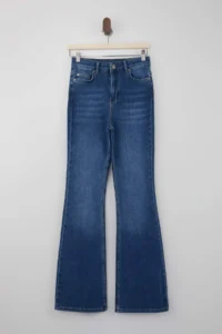 TRENDYOLMİLLA TRENDYOLMiLLA Wardrope Essentials Dark Blue Flowy High Waist Middle Flexible Flare jeans - Image 9