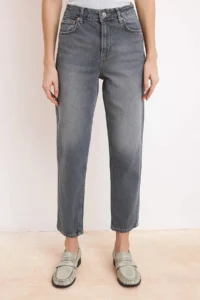 TRENDYOLMİLLA Gray High Waist Ankle Size Less Flexible Mom jeans - Image 3