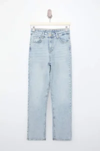 TRENDYOLMİLLA Premium Blue Special Material High Waist Less Flexible Mom jeans - Image 5