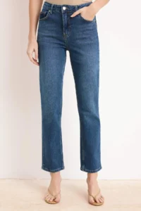 TRENDYOLMİLLA Premium Dark Blue Special Material High Waist Less Flexible Mom jeans - Image 3