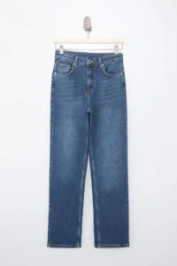 TRENDYOLMİLLA Premium Dark Blue Special Material High Waist Less Flexible Mom jeans - Image 5