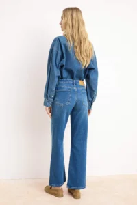 TRENDYOLMİLLA Premium Blue Special Material High Waist Middle Flexible Straight Plain Cut jeans - Image 4