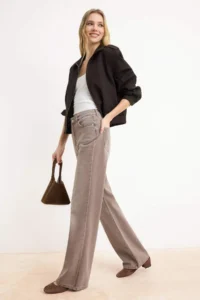 TRENDYOLMİLLA Light Brown Flowy Vintage Washed High Waist 100% Cotton Wide Leg jeans - Image 2