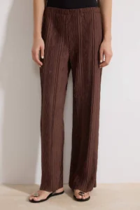 TRENDYOLMİLLA Brown Regular Waist Pipe Both textured Knitting Pants - Image 3