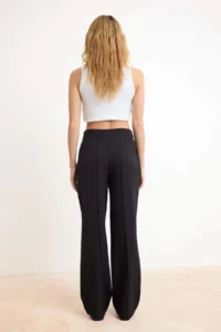 TRENDYOLMİLLA Black Stone Belt Detailed Wide Leg/Wide Leg Pants - Image 4