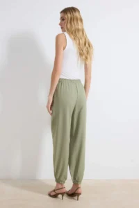 TRENDYOLMİLLA Khaki Jogger Rahat Kesim Pants - Image 5