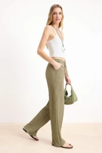 TRENDYOLMİLLA Khaki Wide Leg/Wide Leg Elastic textured Knitting Pants - Image 2
