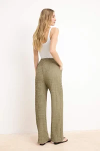 TRENDYOLMİLLA Khaki Wide Leg/Wide Leg Elastic textured Knitting Pants - Image 4