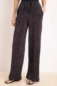 TRENDYOLMİLLA Black Polka Dot Wide Leg/Wide Leg Elastic Pilise Knitting Pants - Image 3